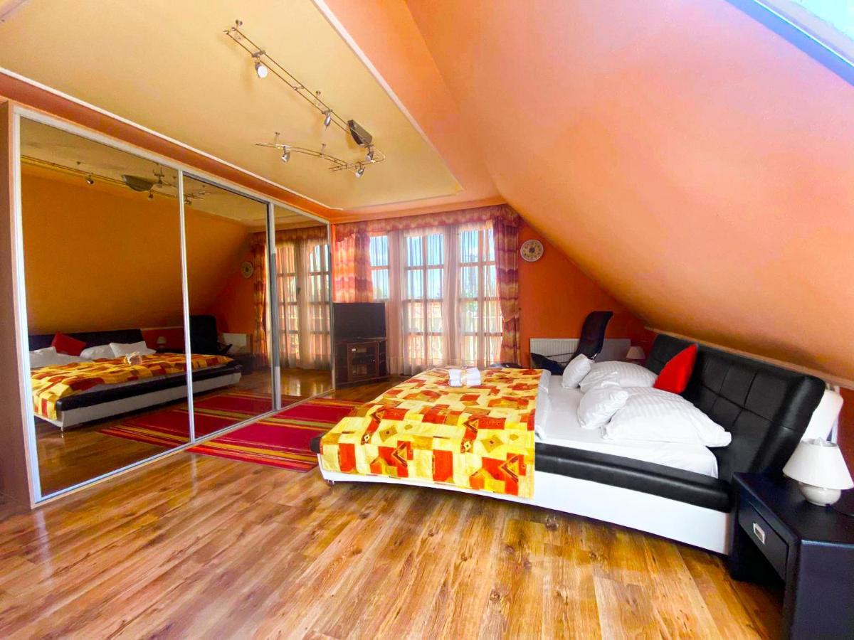 Bajor Panzio Buek-Buekfuerdo, Adults Friendly 12 Plus Exteriör bild
