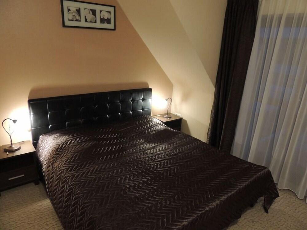 Bajor Panzio Buek-Buekfuerdo, Adults Friendly 12 Plus Exteriör bild