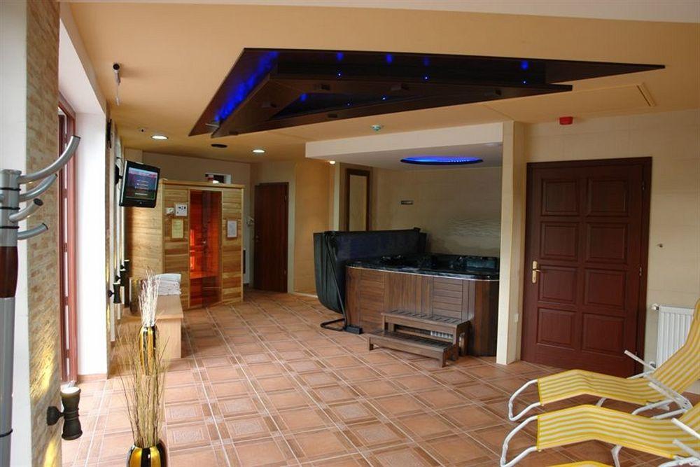 Bajor Panzio Buek-Buekfuerdo, Adults Friendly 12 Plus Exteriör bild