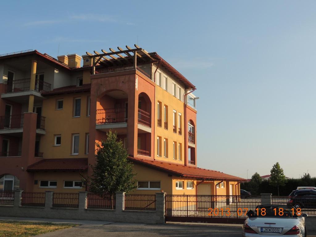 Bajor Panzio Buek-Buekfuerdo, Adults Friendly 12 Plus Rum bild