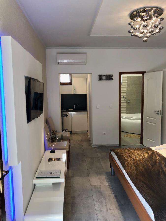 Bajor Panzio Buek-Buekfuerdo, Adults Friendly 12 Plus Exteriör bild